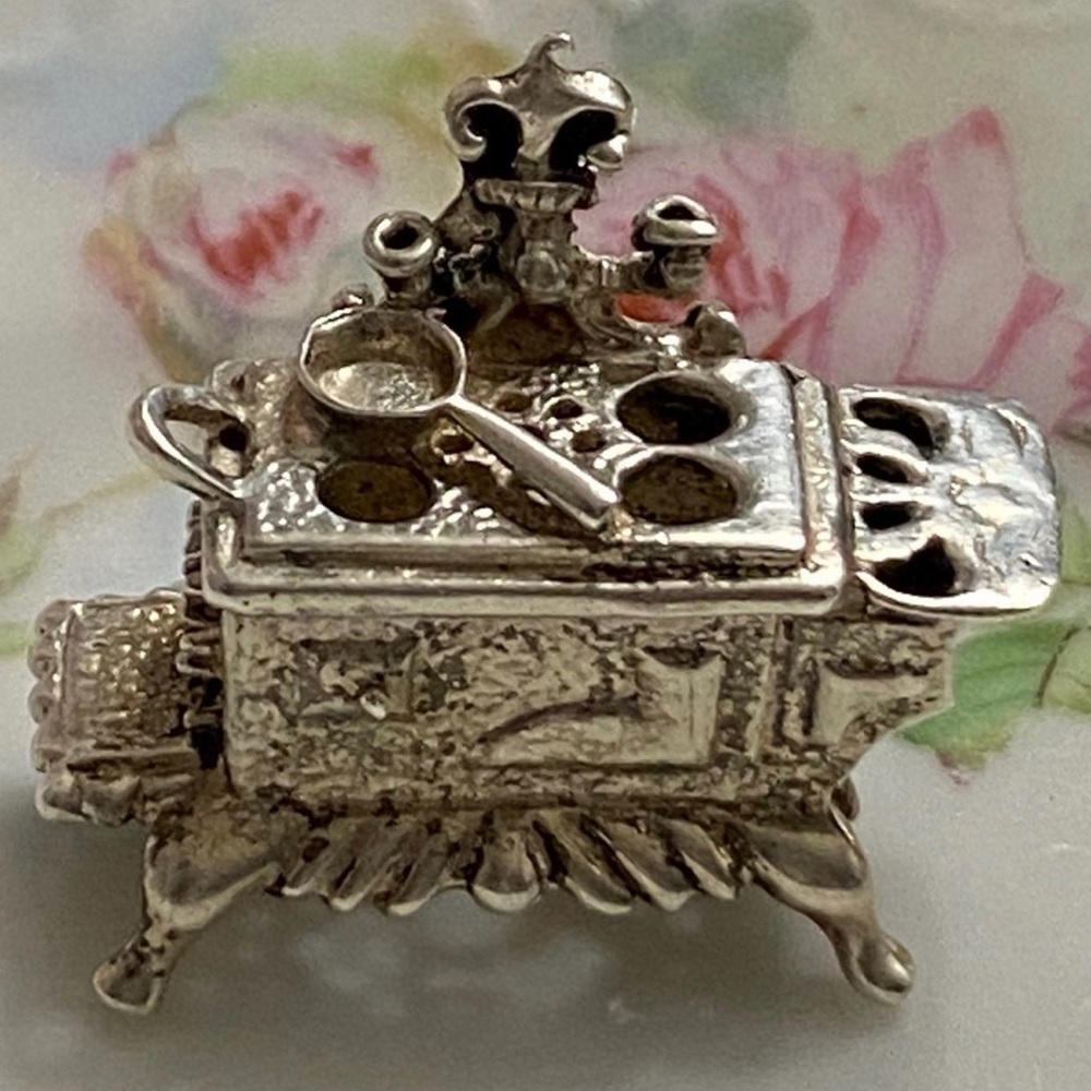 VTG Danecraft Sterling  3D Iron Stove Charm